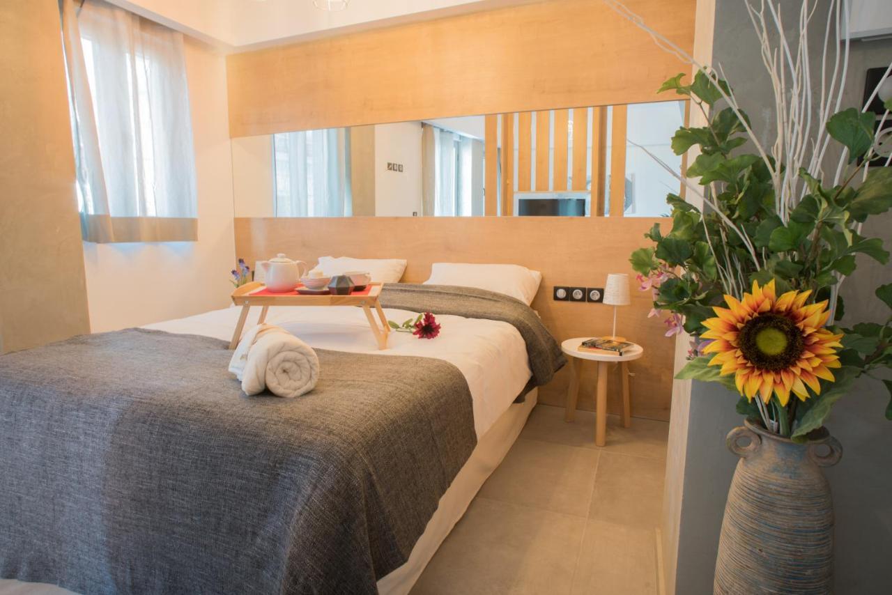 Athenian Living Suites Buitenkant foto