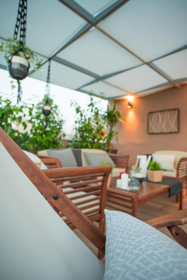 Athenian Living Suites Buitenkant foto