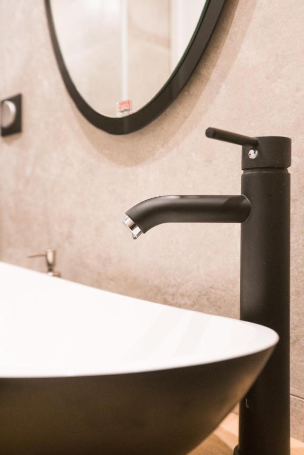 Athenian Living Suites Buitenkant foto
