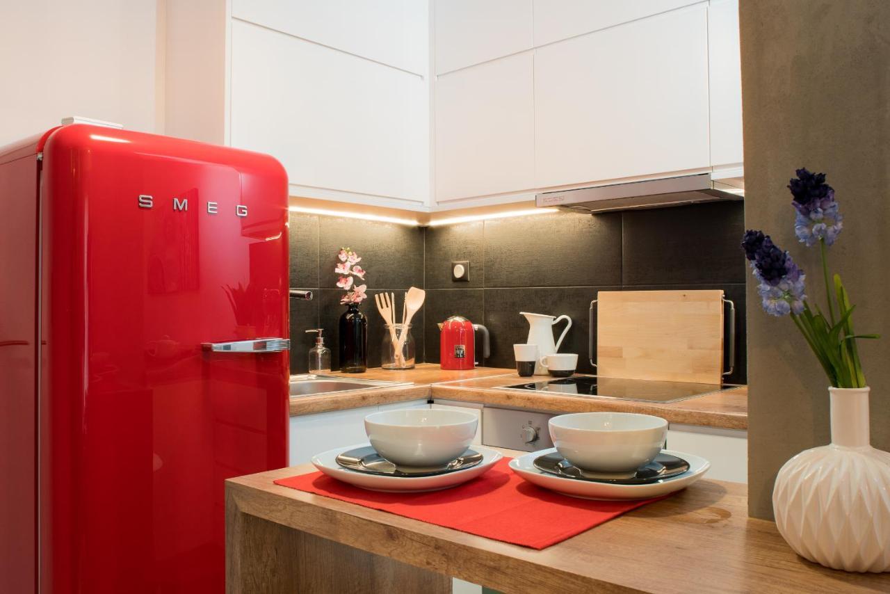 Athenian Living Suites Buitenkant foto