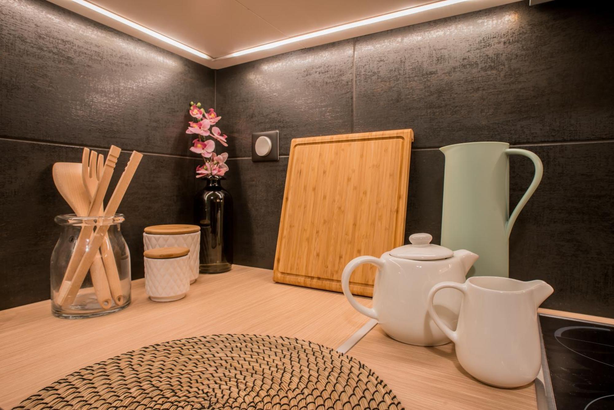 Athenian Living Suites Buitenkant foto