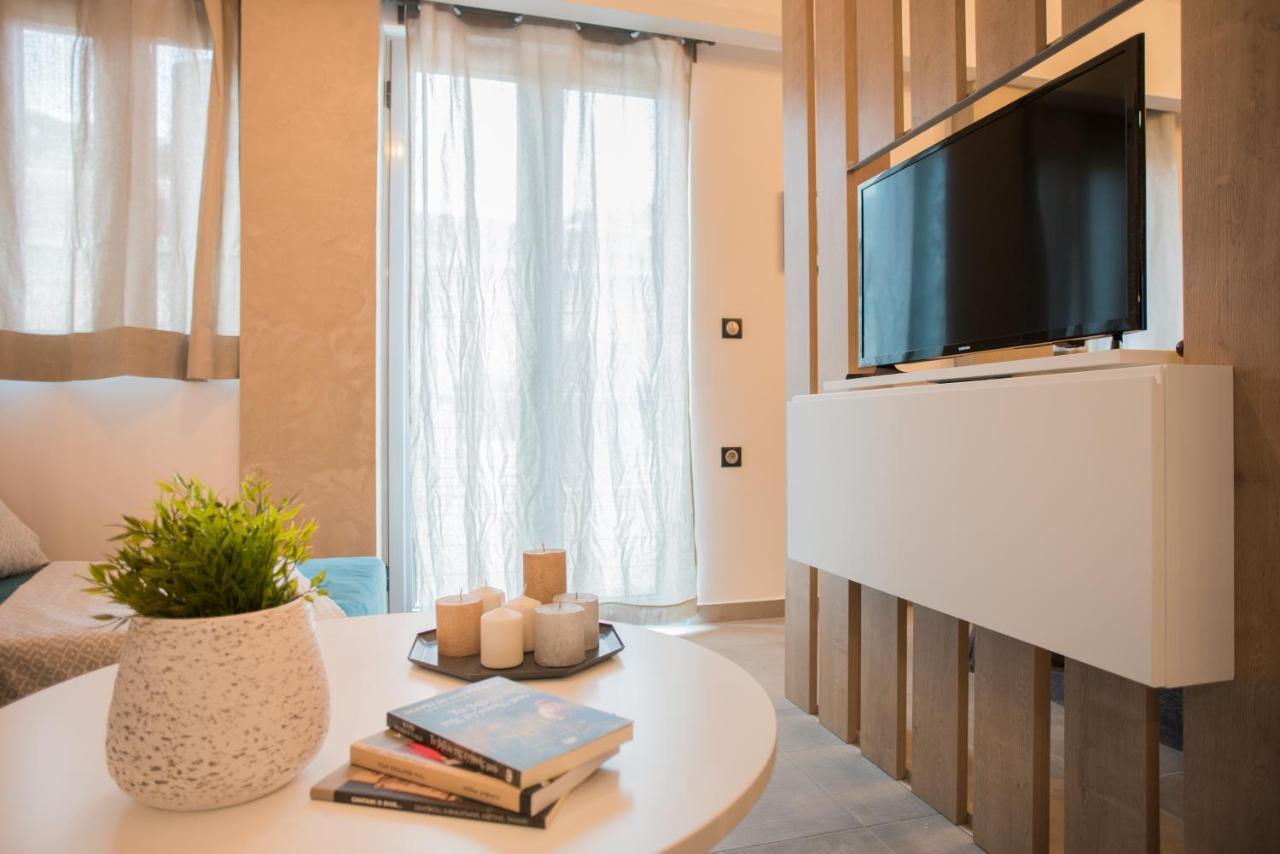 Athenian Living Suites Buitenkant foto
